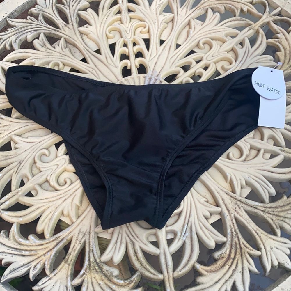 Hot water black bikini bottoms sz. L NWT